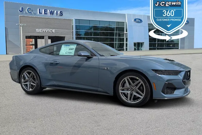 2025 Ford Mustang GT photo 1