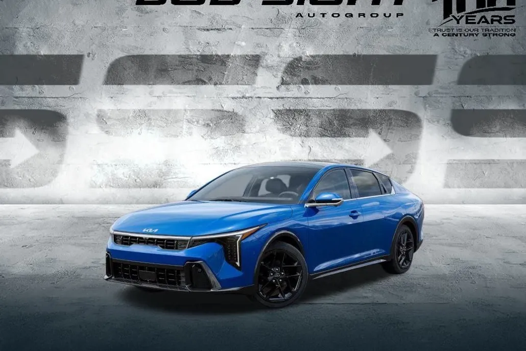 2025 Kia K4 GT-Line Turbo photo 1