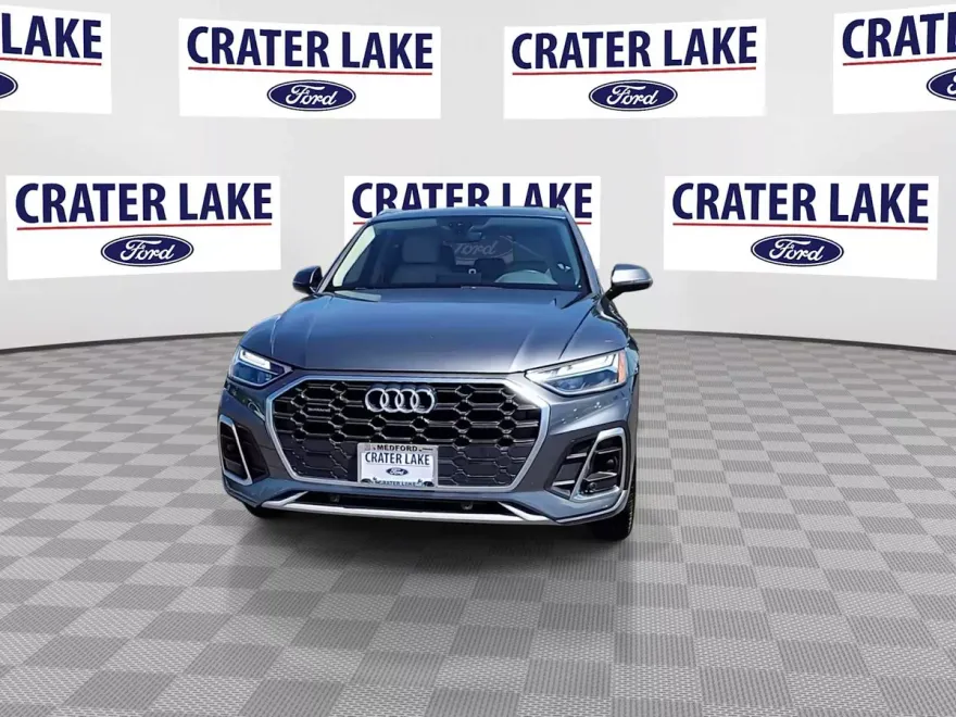 2022 Audi Q5 45 S line Premium photo 1