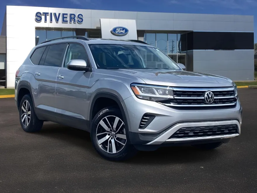 2022 Volkswagen Atlas SE photo 1
