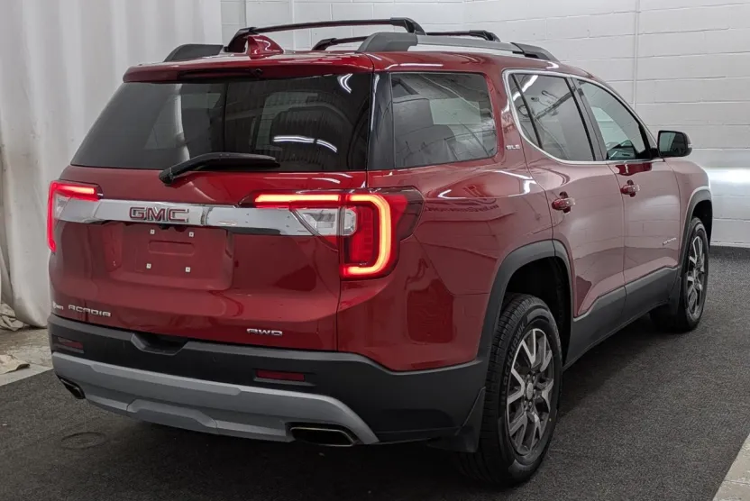 2022 Gmc Acadia SLE photo 1