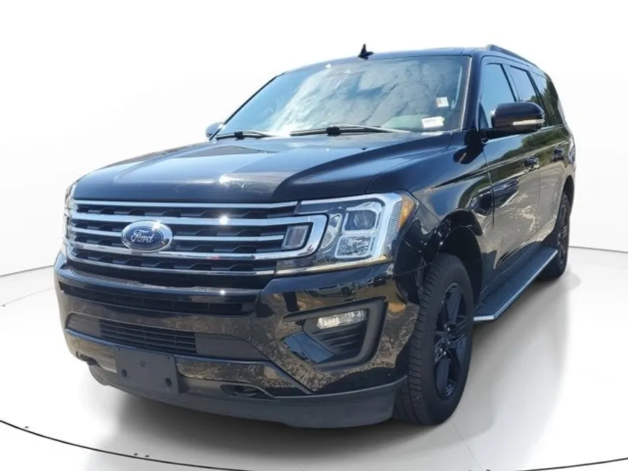 2020 Ford Expedition XLT photo 1