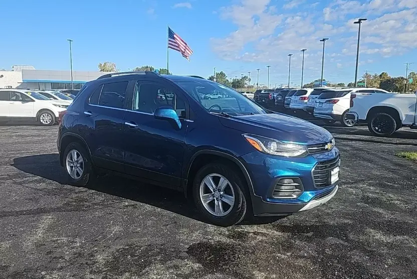 2019 Chevrolet Trax LT photo 1