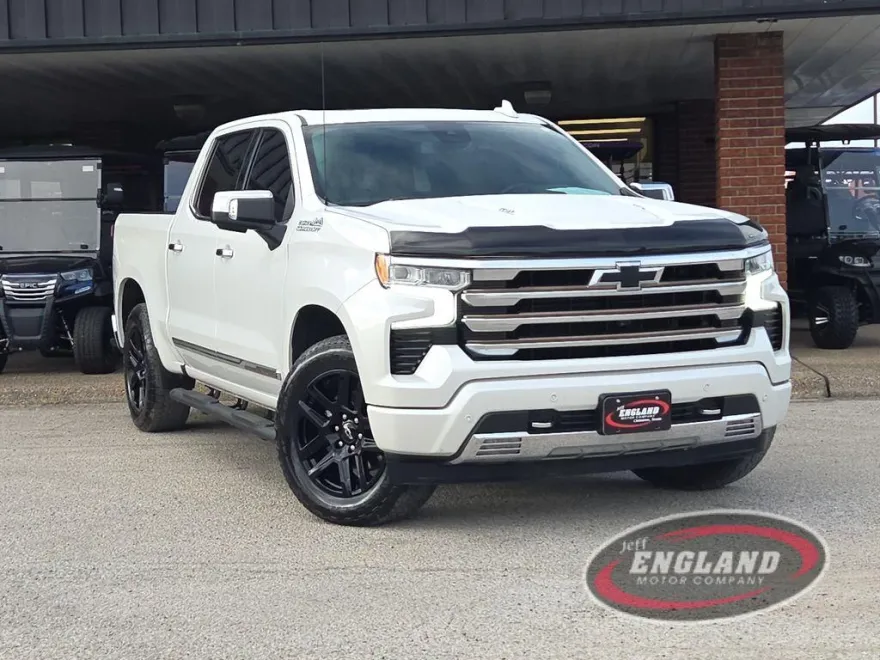 2022 Chevrolet Silverado High Country photo 1