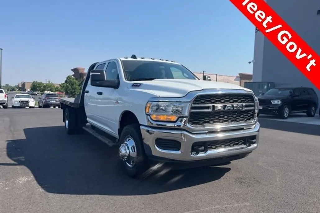 2024 Ram 3500 Tradesman photo 1