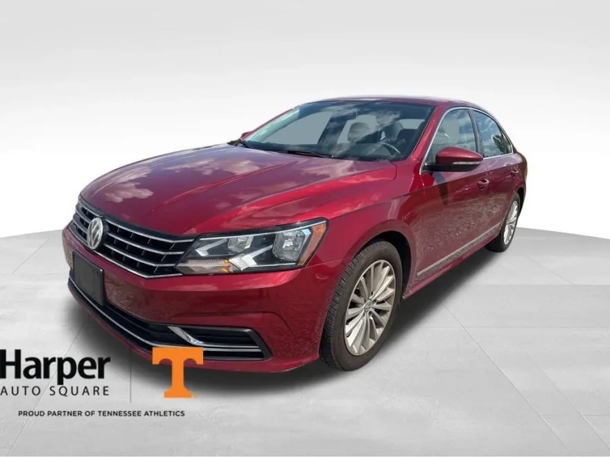 2016 Volkswagen Passat SE photo 1
