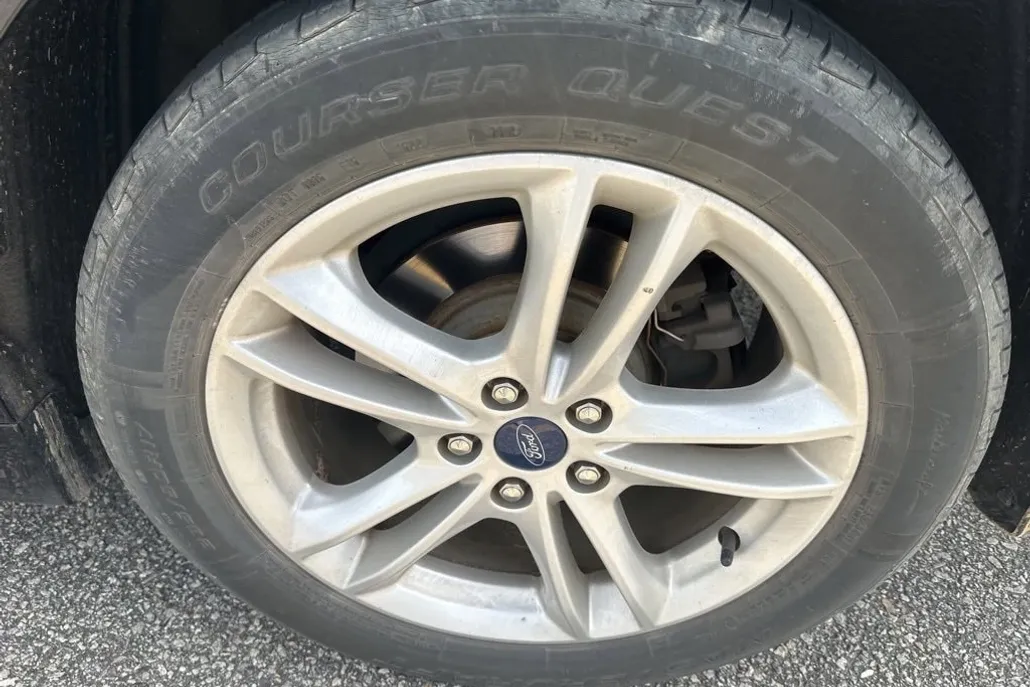 2018 Ford Fusion SE photo 1