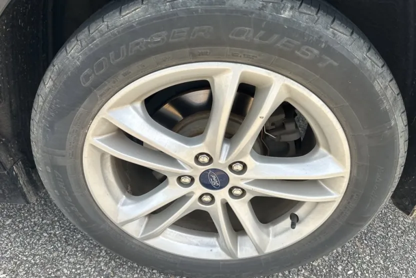 2018 Ford Fusion SE photo 1