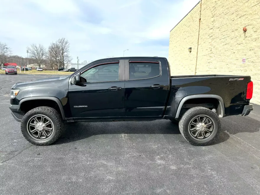 2017 Chevrolet Colorado ZR2 photo 1