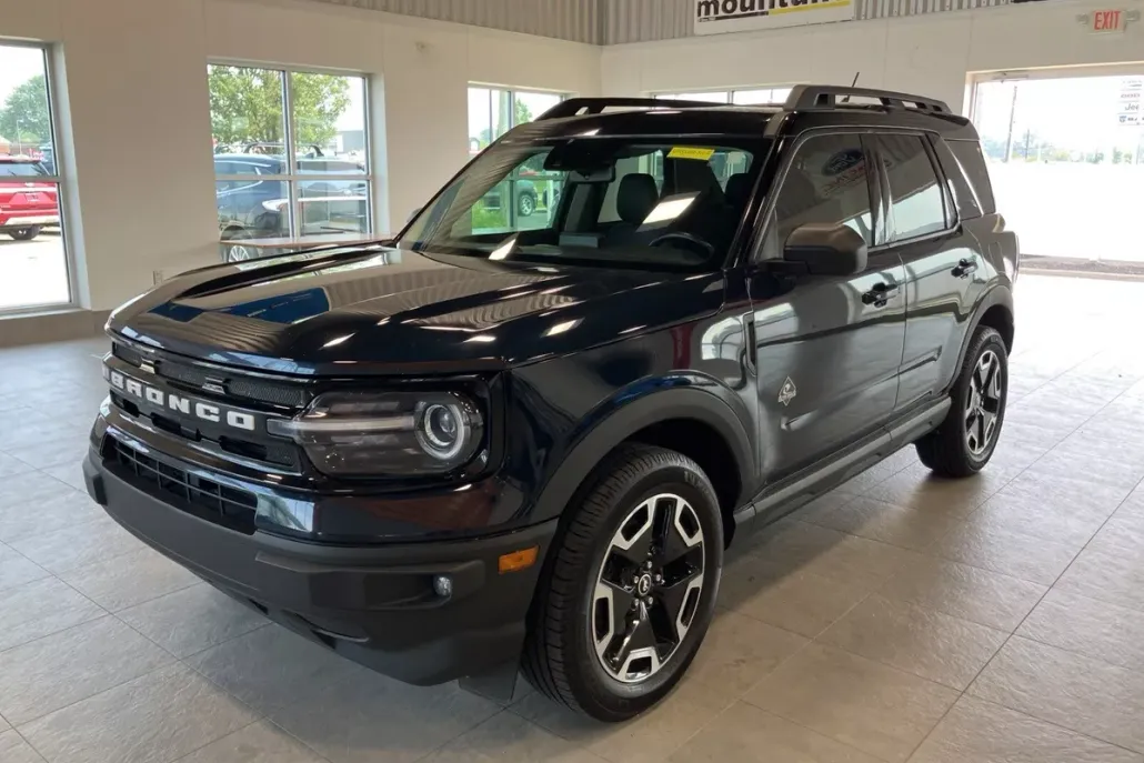 2022 Ford Bronco Sport Outer Banks photo 1