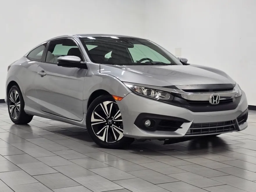 2018 Honda Civic EX-T photo 1