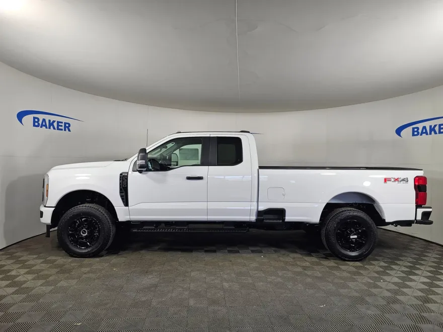 2025 Ford F-350 XL photo 1
