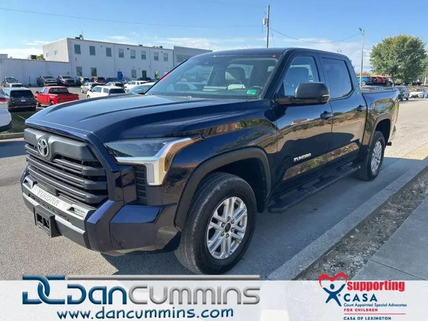 2023 Toyota Tundra SR5 photo 1