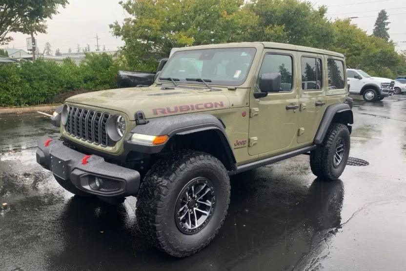 2025 Jeep Wrangler Rubicon photo 1