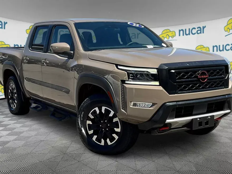 2022 Nissan Frontier PRO-4X photo 1