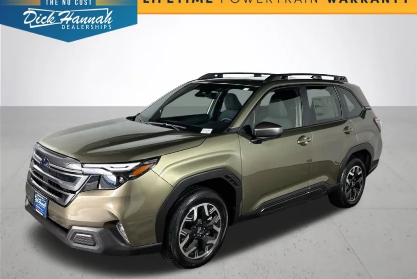 2025 Subaru Forester Premium photo 1