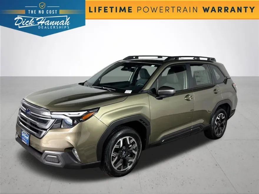 2025 Subaru Forester Premium photo 1