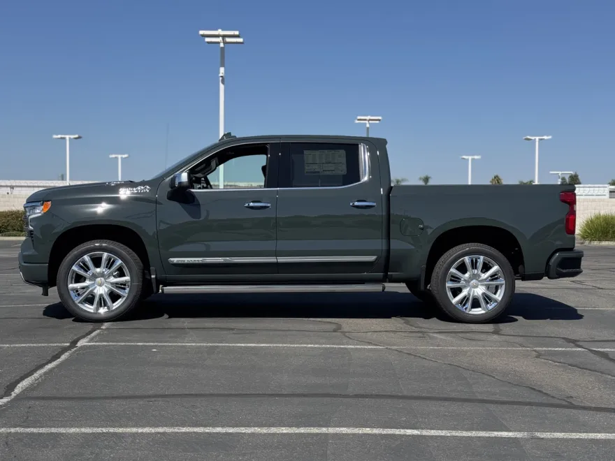 2026 Chevrolet Silverado 1500 High Country photo 1