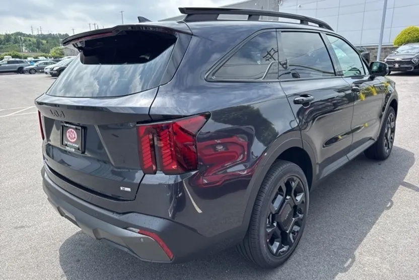 2025 Kia Sorento X-Line SX Prestige photo 1