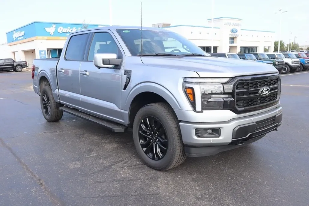 2025 Ford F-150 Lariat photo 1