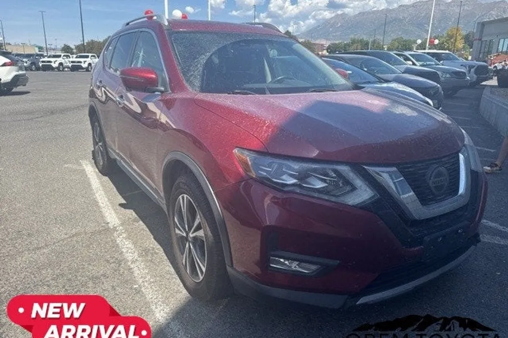 2018 Nissan Rogue SL photo 1