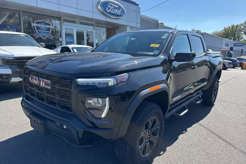 2024 Gmc Canyon Elevation photo 1