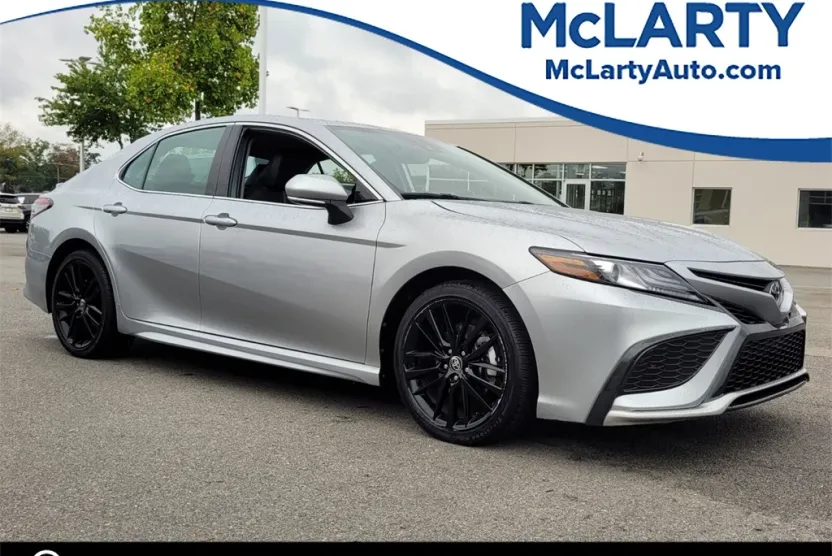 2023 Toyota Camry XSE photo 1