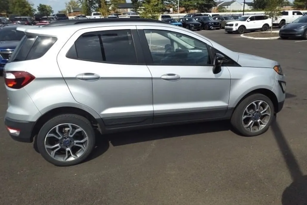 2020 Ford EcoSport SES photo 1
