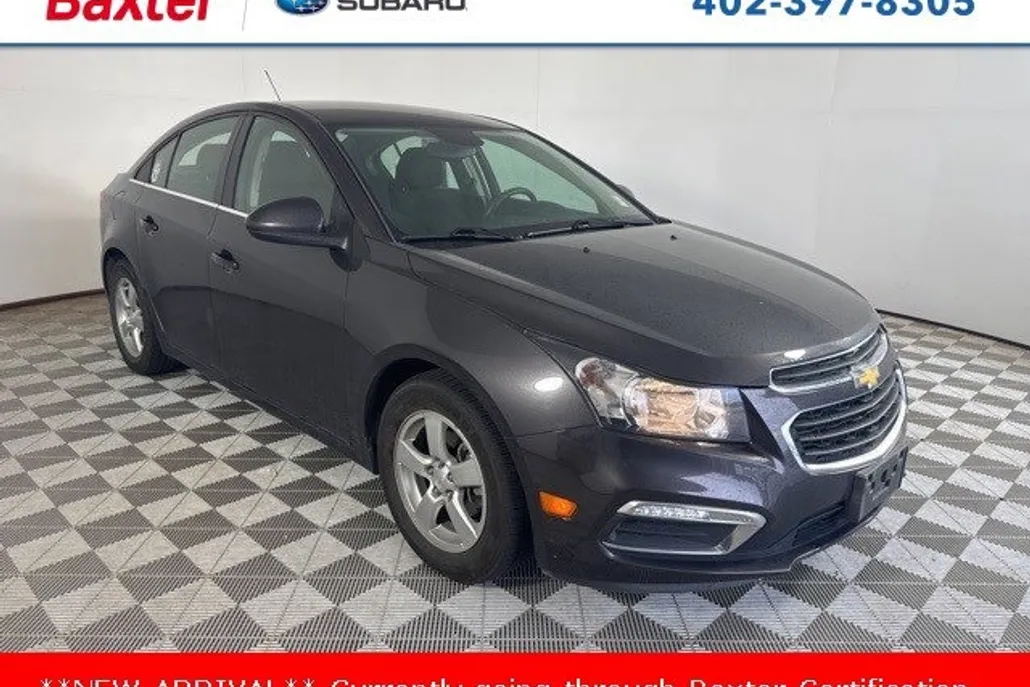 2015 Chevrolet Cruze LT photo 1