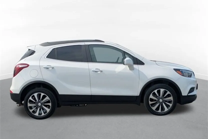 2022 Buick Encore Preferred photo 1