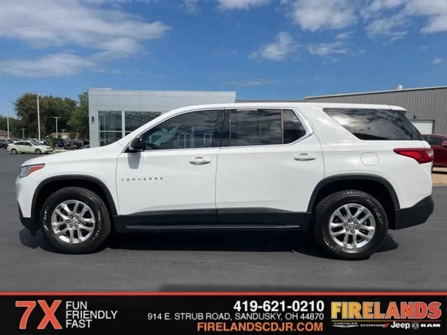 2018 Chevrolet Traverse 1LS photo 1
