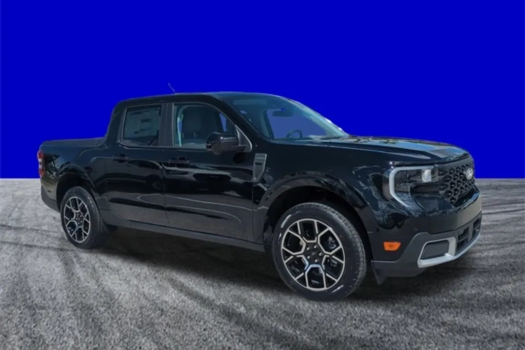 2025 Ford Maverick Lariat photo 1