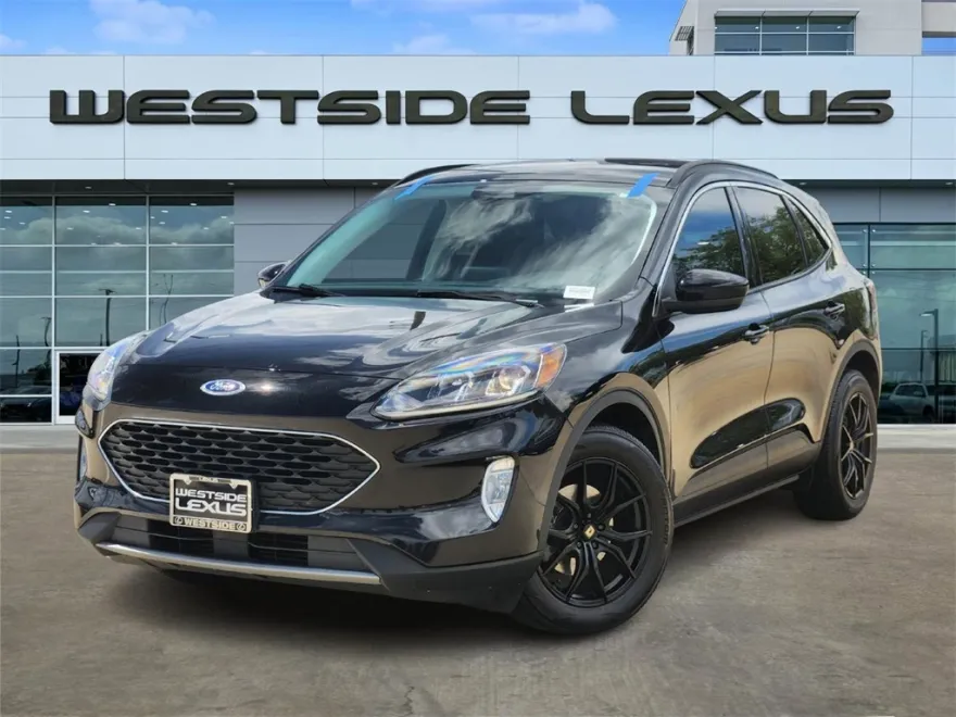 2022 Ford Escape SEL photo 1