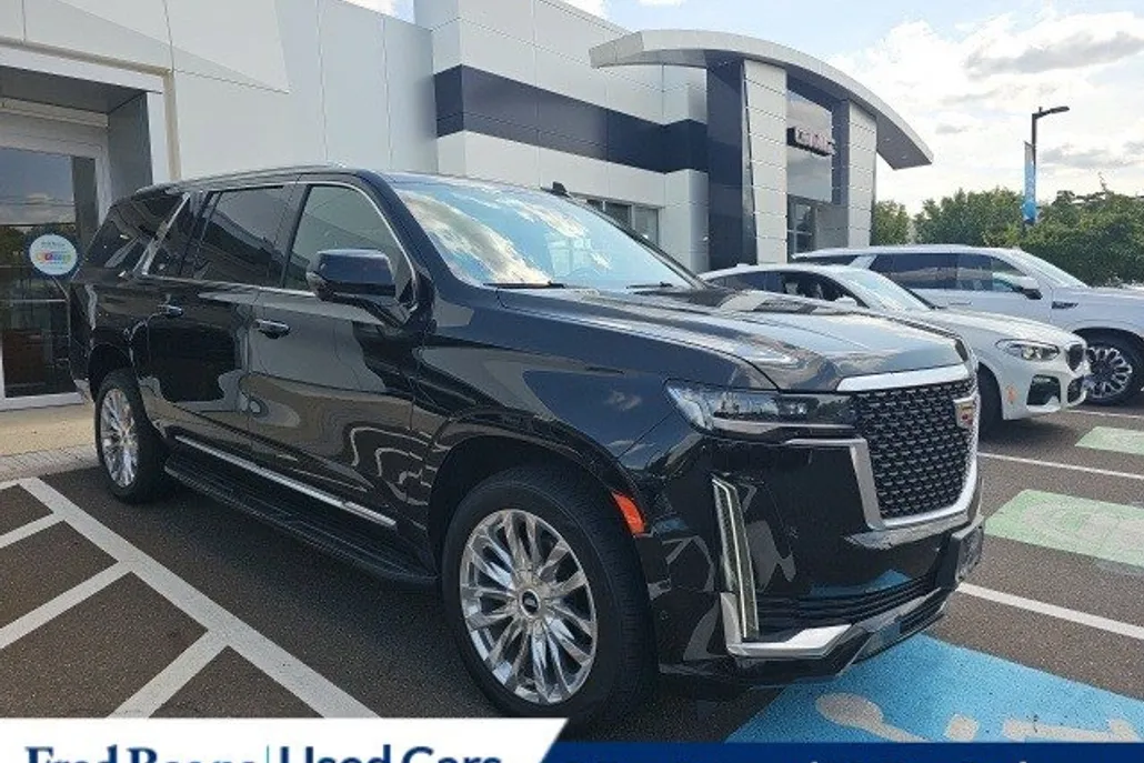 2023 Cadillac Escalade ESV Premium Luxury photo 1