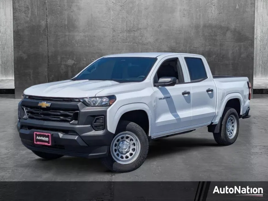 2025 Chevrolet Colorado LT photo 1