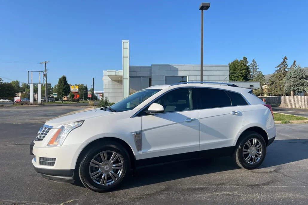 2015 Cadillac SRX Luxury photo 1
