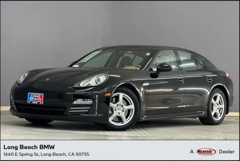 2011 Porsche Panamera 4 photo 1