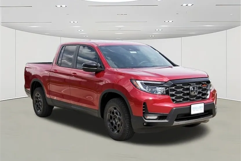 2025 Honda Ridgeline TrailSport photo 1