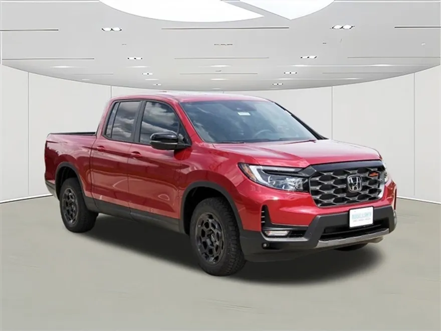 2025 Honda Ridgeline TrailSport photo 1