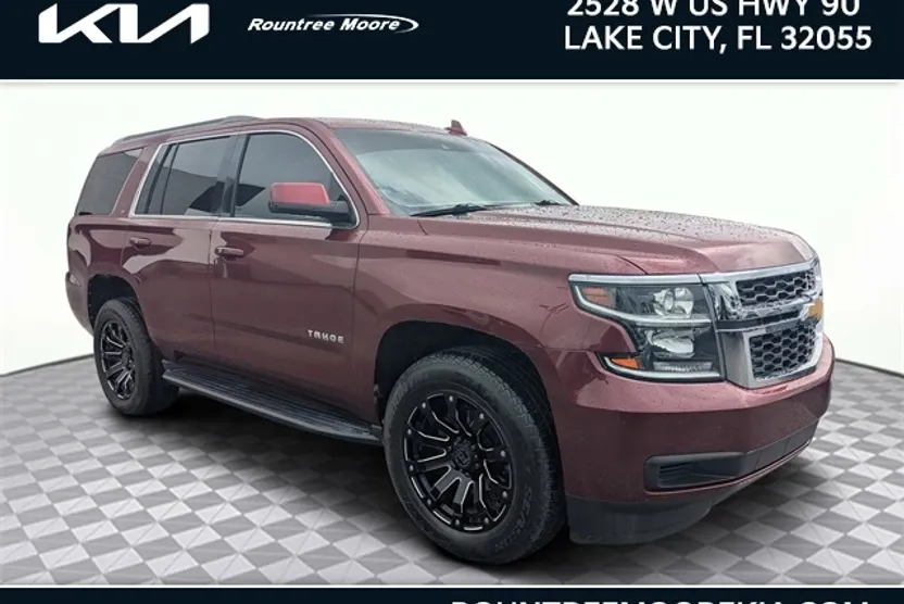 2016 Chevrolet Tahoe LT photo 1