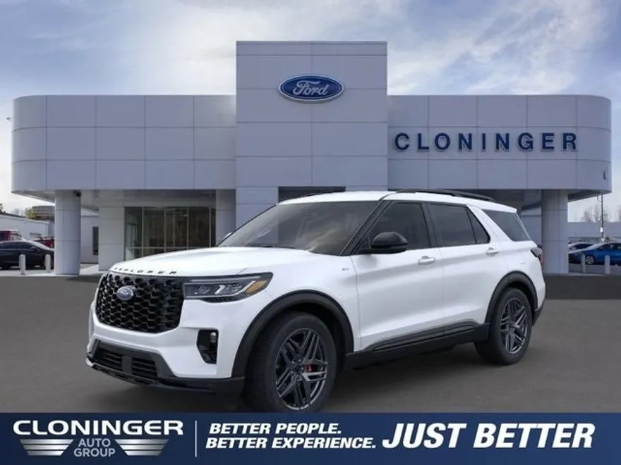 2025 Ford Explorer ST-Line photo 1