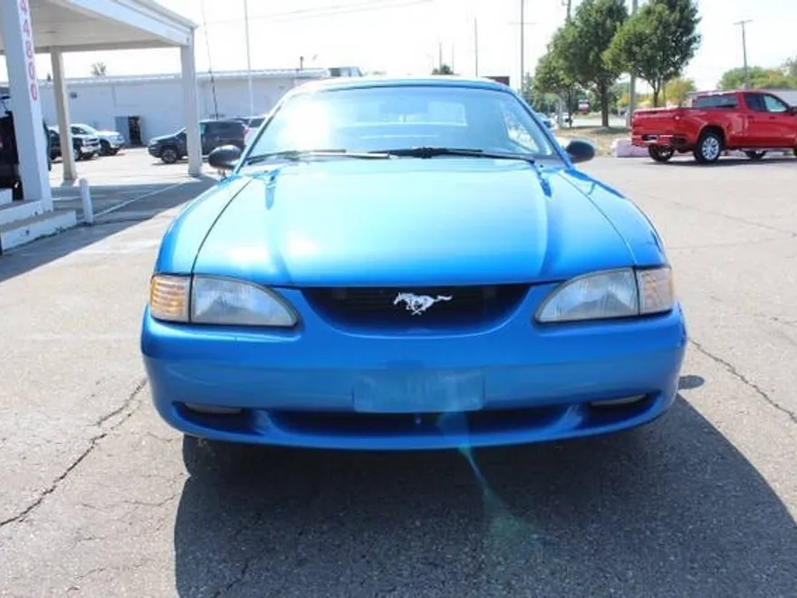 1998 Ford Mustang GT photo 1
