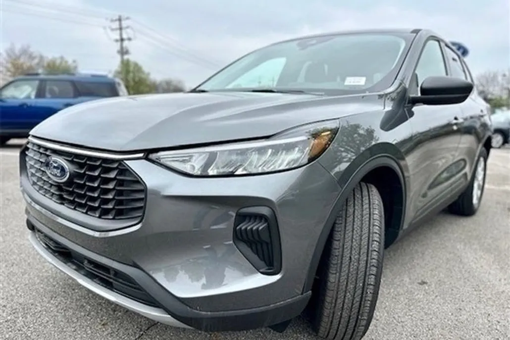 2025 Ford Escape Active photo 1