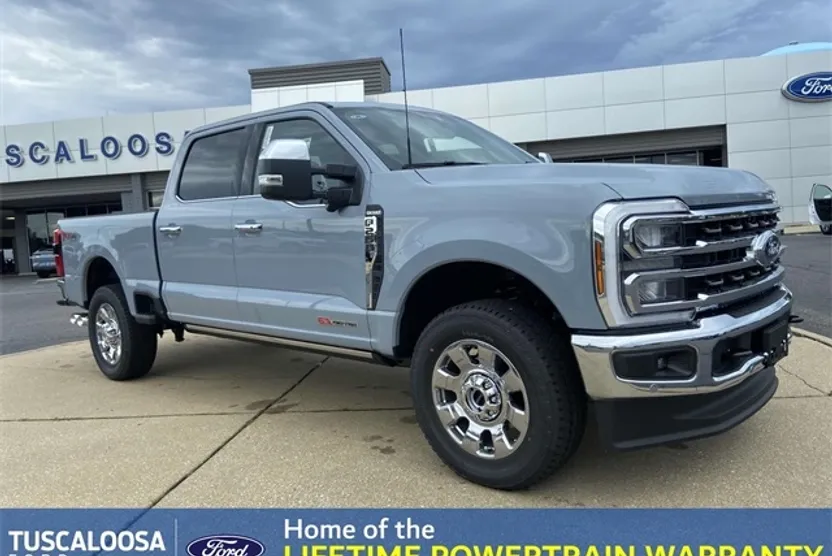 2025 Ford F-250 photo 1