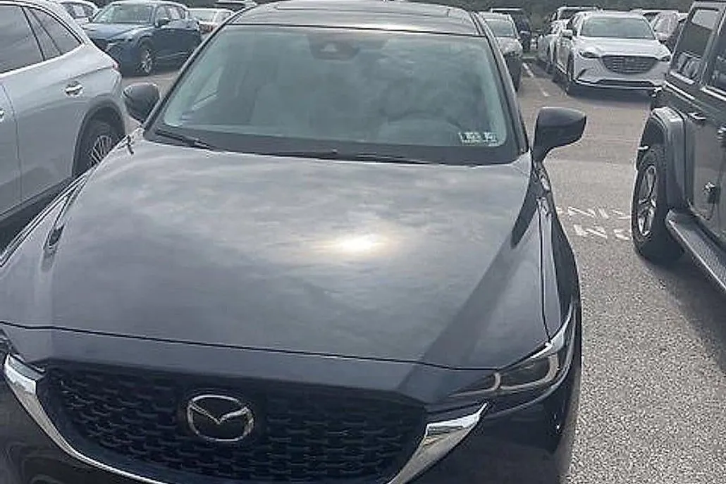 2024 Mazda CX-5 2.5 S Preferred photo 1