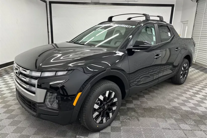 2025 Hyundai Santa Cruz SEL Activity photo 1