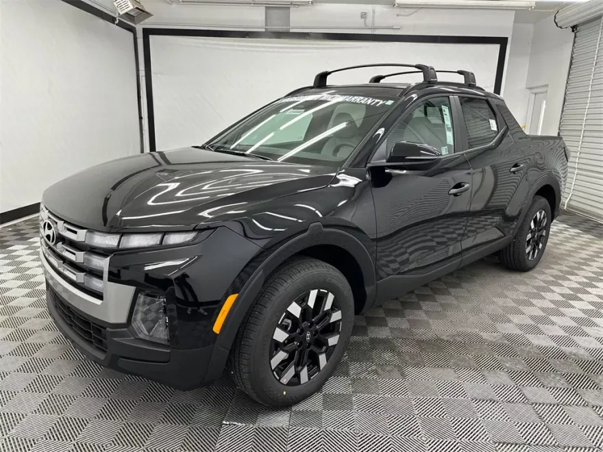 2025 Hyundai Santa Cruz SEL Activity photo 1