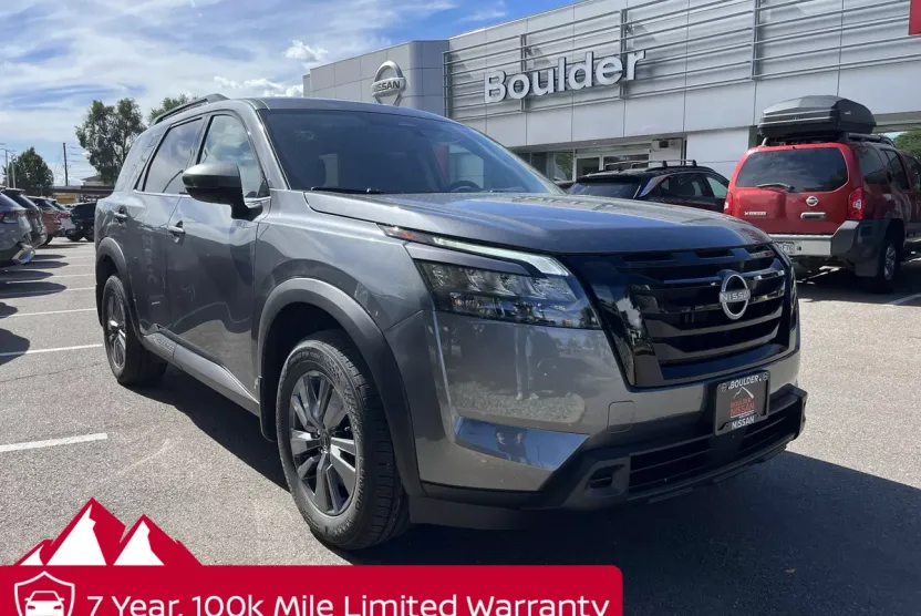2025 Nissan Pathfinder SV photo 1
