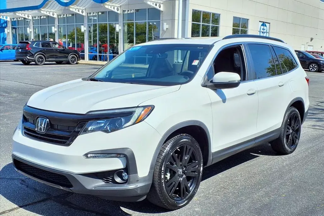 2022 Honda Pilot Special Edition photo 1