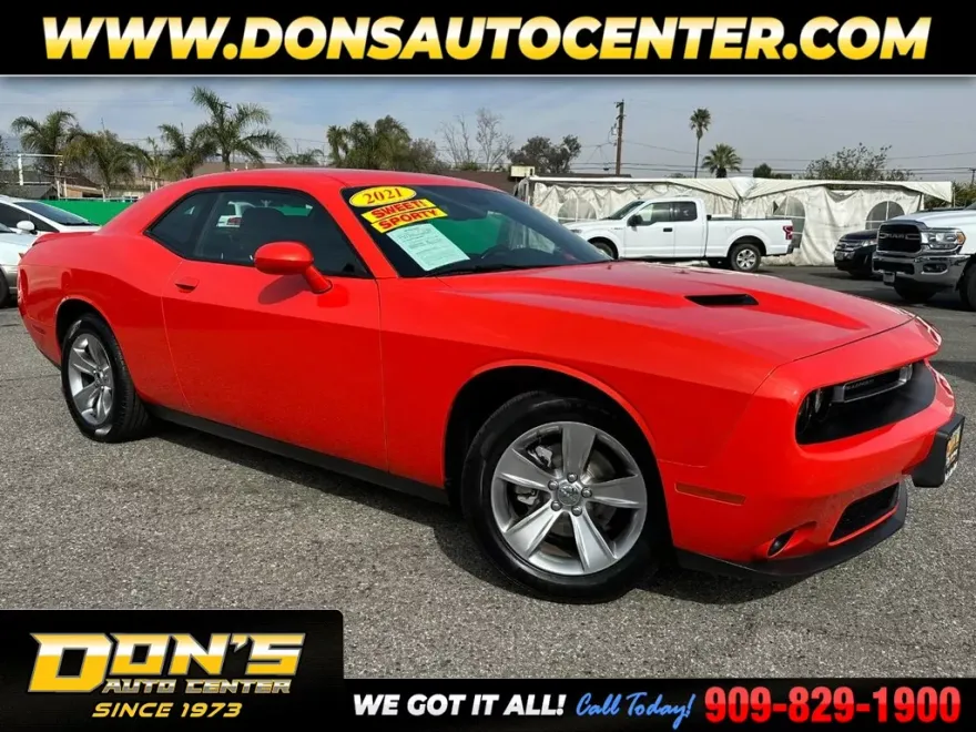 2021 Dodge Challenger photo 1